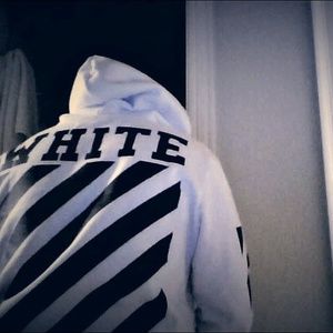Streetwear, Off white, yeezys, supreme,palace,etc.